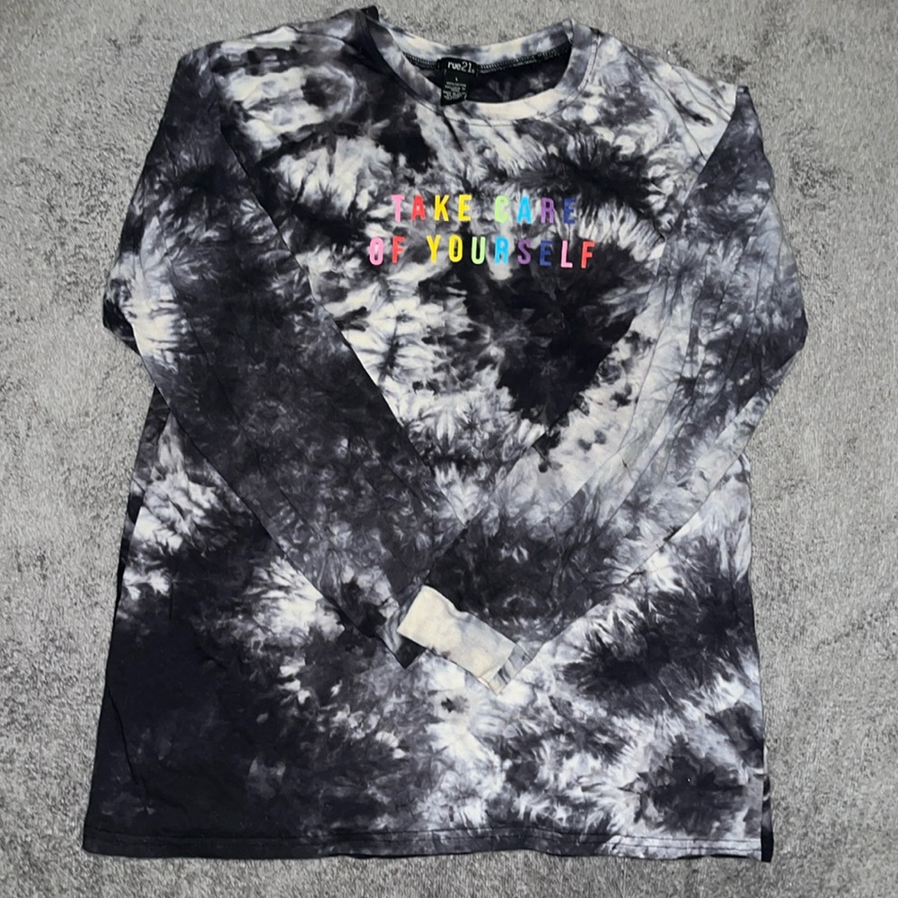 Long Sleeve Graphic Tee